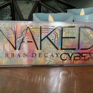 Urban Decay Cyber Palette